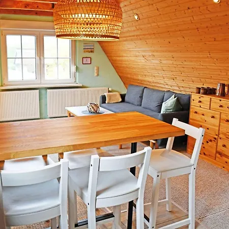 Privatunterkunft Mit Boddenblick Middelhagen