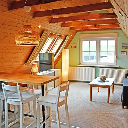 Privatunterkunft Mit Boddenblick Middelhagen