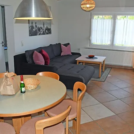 Privatunterkunft Mit Boddenblick Middelhagen